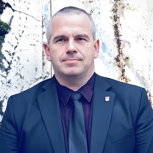 Portrait of Troy Hartwell, Principal Investigator at Hart 2 Hart Investigations